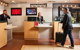 Ibis Paris La Defense Esplanade Courbevoie